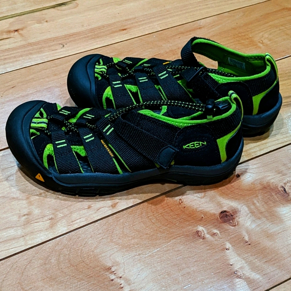 Boy/girl/kid keen waterproof sandal/water shoe
